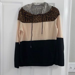 New with tag fashion nova sweatshirt